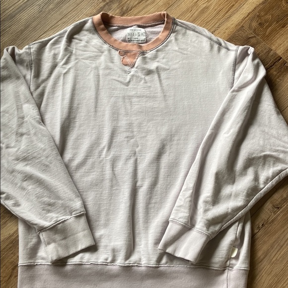 Urban Outfitters distressed mens XL sweatshirt - Picture 2 of 2
